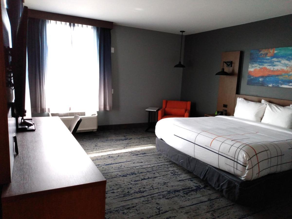 La Quinta Inn & Suites By Wyndham Bardstown Esterno foto