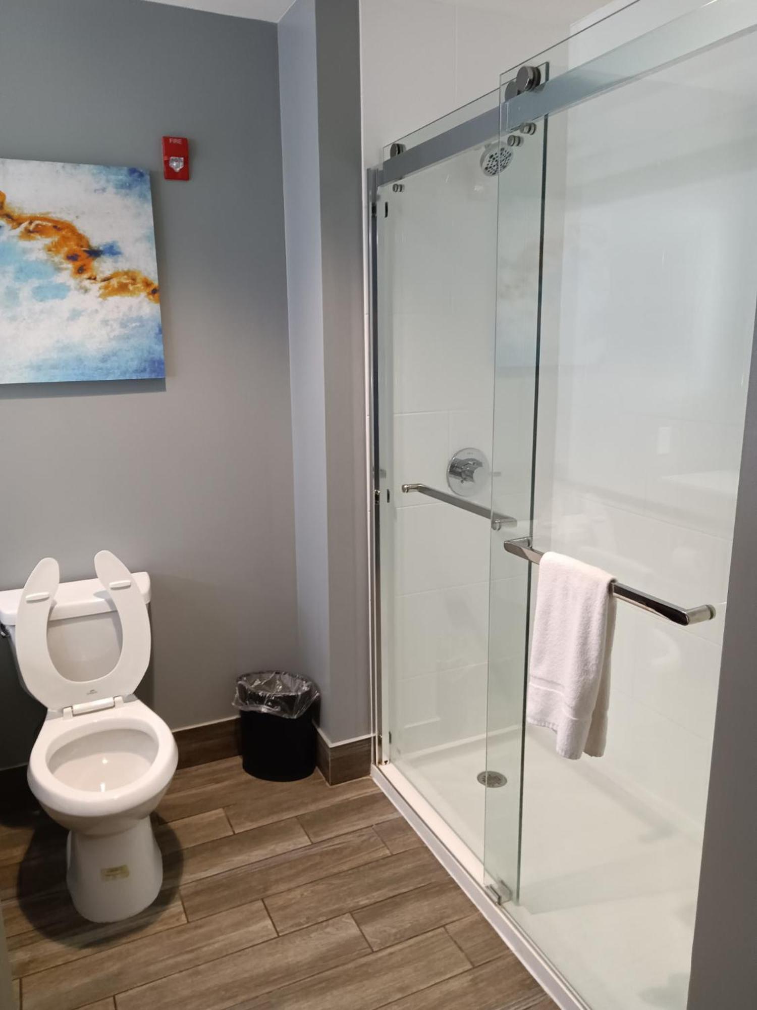 La Quinta Inn & Suites By Wyndham Bardstown Esterno foto